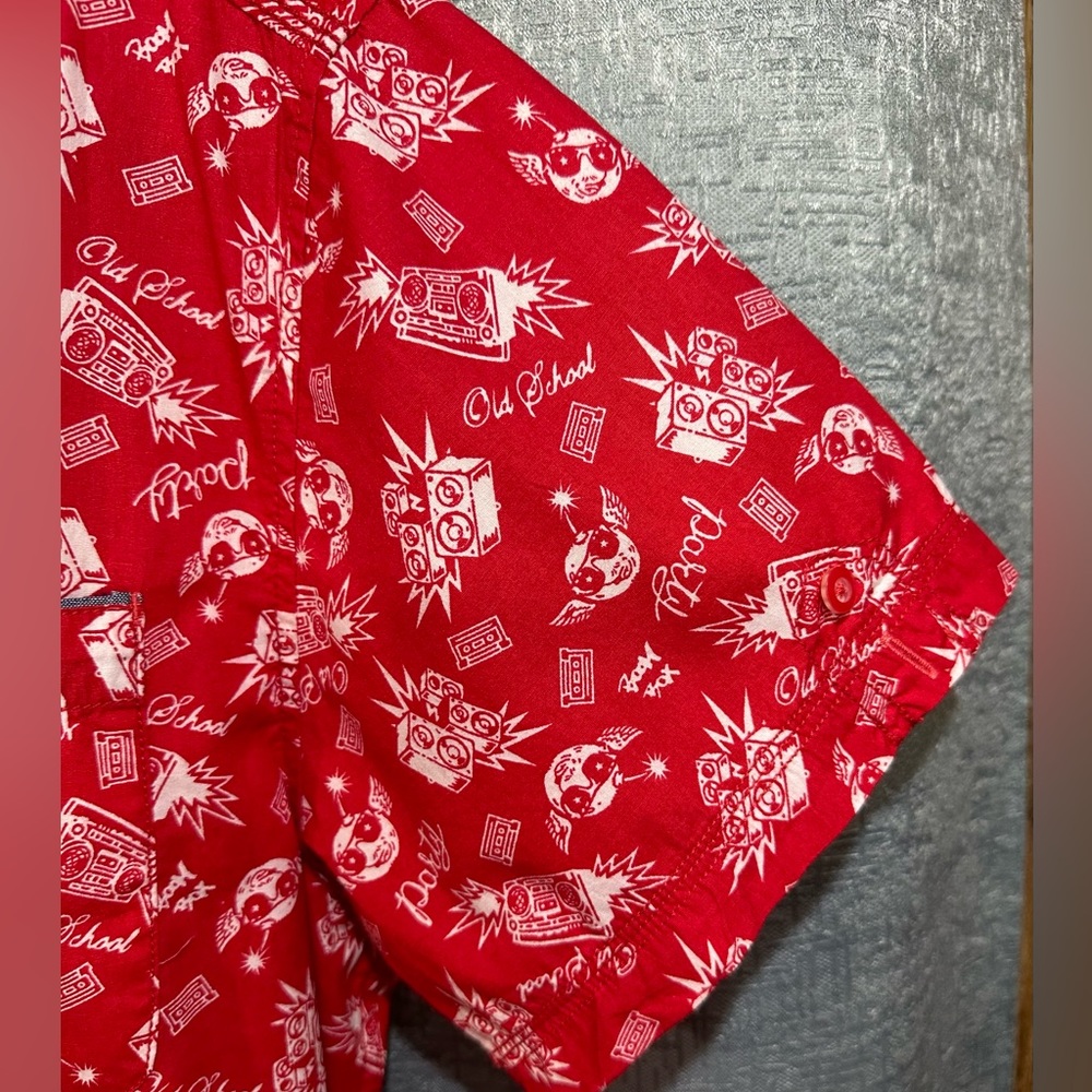 Good Vibes by Drill, Slim Fit Shirt Short Sleeve Button Up Red Cotton. - Picture 5 of 11